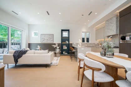 Kitchen Photo of 1 2875 Cambridge Street, Vancouver, BC