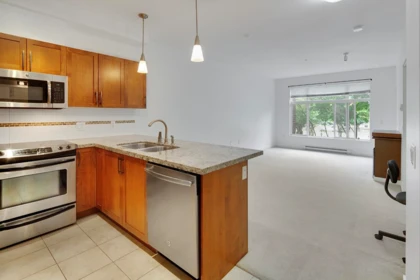 Kitchen Island Photo of 216 11950 Harris Road, Pitt Meadows, BC