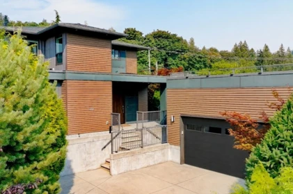 33879 Knight Avenue, Mission, BC, Mission — Single Family Residence for sale