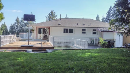 1352 E 16th Street, North Vancouver, BC, North Vancouver — Single Family Residence for sale