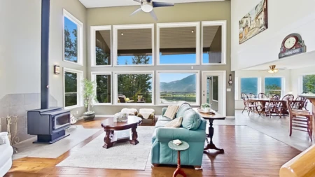 Kitchen Photo of 43251 Salmonberry Drive, Chilliwack, BC