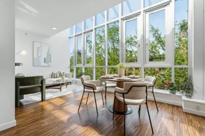 Breakfast Nook Photo of 609 36 Water Street, Vancouver, BC