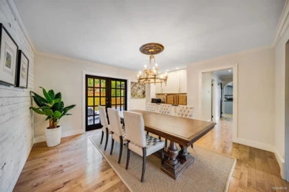 Kitchen Island Photo of 1570 East Road, Anmore, BC
