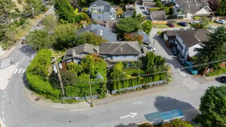 Fitness Center Photo Near 6650 Nelson Avenue, West Vancouver, BC