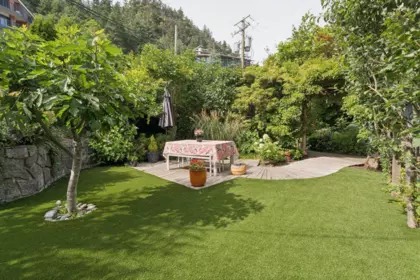 Swimming Pool Photo of 6650 Nelson Avenue, West Vancouver, BC