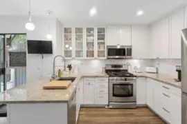6650 Nelson Avenue, West Vancouver, BC