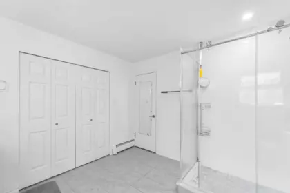 Laundry Room Photo of 5331 Tiffany Place, Richmond, BC