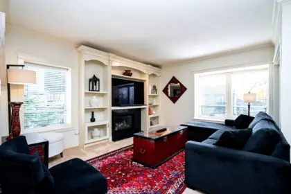 15160 81 Avenue, Surrey, BC, Surrey — Single Family Residence for sale