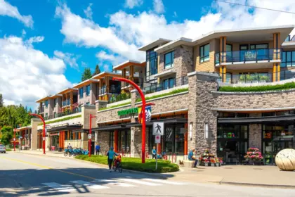 Aerial View of 2420 Edgemont Boulevard, North Vancouver, BC