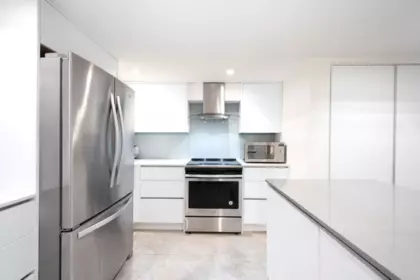 Hallway Photo of 2420 Edgemont Boulevard, North Vancouver, BC