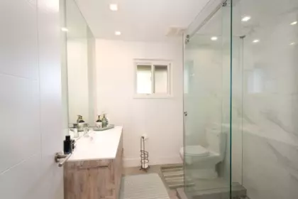 Walk-In Closet Photo of 2420 Edgemont Boulevard, North Vancouver, BC