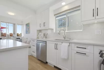 Pantry Photo of 8 920 Citadel Drive, Port Coquitlam, BC