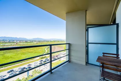 Hallway Photo of 1201 9171 Ferndale Road, Richmond, BC
