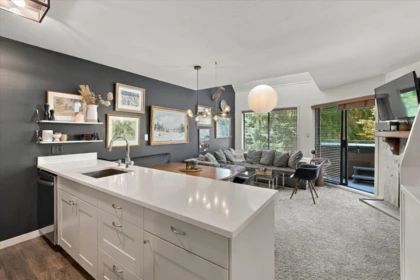 Kitchen Island Photo of 4 2014 London Lane, Whistler, BC