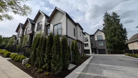 Hot Tub / Spa Photo of 8 339 Keary Street, New Westminster, BC