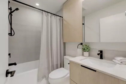 Mudroom Photo of 8 339 Keary Street, New Westminster, BC