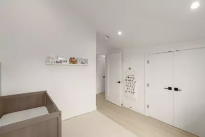 Hallway Photo of 1727 E 22nd Avenue, Vancouver, BC