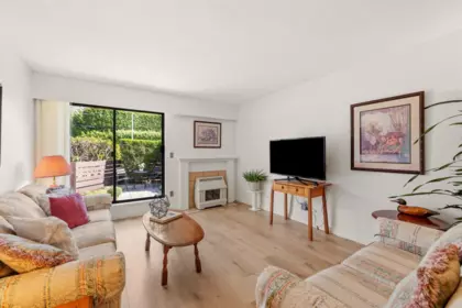 Family Room Photo of 3455 Coast Meridian Road, Port Coquitlam, BC