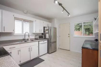 Kitchen Photo of 11270 Harrison Street, Maple Ridge, BC