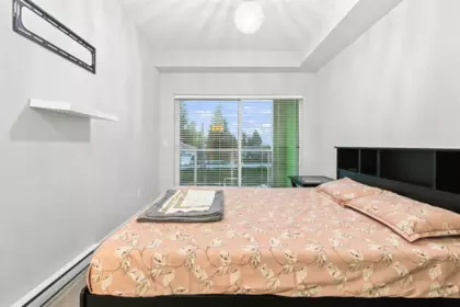 Powder Room Photo of 308 9015 120 Street, Delta, BC