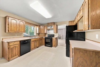 Breakfast Nook Photo of 21583 126 Avenue, Maple Ridge, BC