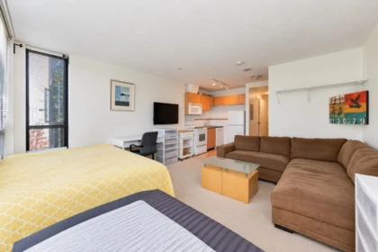 Primary Bedroom Photo of 403 1367 Alberni Street, Vancouver, BC