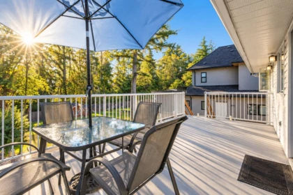 Garage Interior Photo of 14287 73a Avenue, Surrey, BC