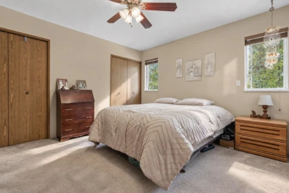 Walk-In Closet Photo of 14287 73a Avenue, Surrey, BC