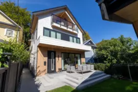 2 58 E 40th Avenue, Vancouver, BC