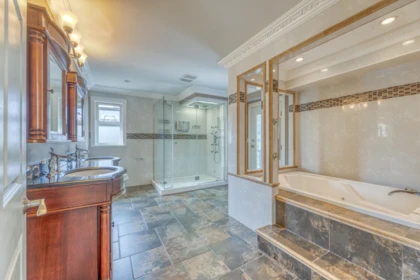 Mudroom Photo of 1820 Camelback Court, Coquitlam, BC