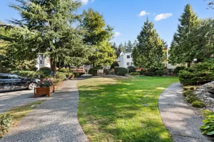 Garden / Landscaping Photo of 301 12890 17 Avenue, Surrey, BC