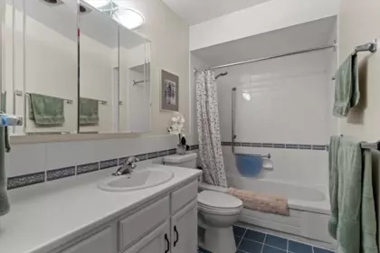 Mudroom Photo of 301 12890 17 Avenue, Surrey, BC