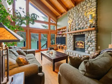 9297 Lakeshore Drive, Whistler, BC, Whistler — Single Family Residence for sale