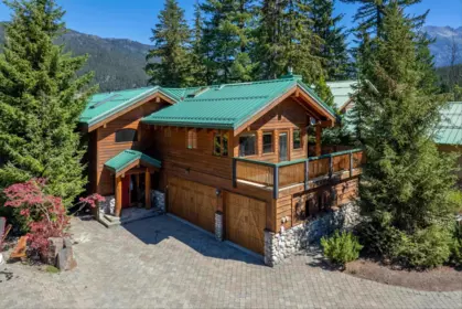 9297 Lakeshore Drive, Whistler, BC, Whistler — Single Family Residence for sale