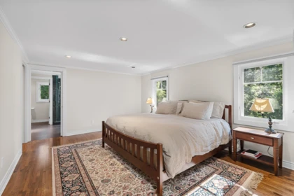 Breakfast Nook Photo of 4638 Caulfeild Drive, West Vancouver, BC