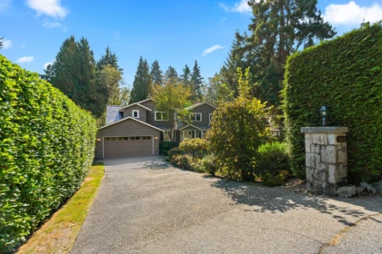 Laundry Room Photo of 4638 Caulfeild Drive, West Vancouver, BC