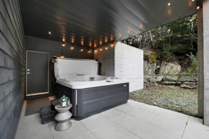 Front Yard Photo of 2242 Aspen Drive, Whistler, BC