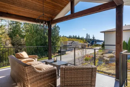 9336 Jorgensen Place, Halfmoon Bay, BC, Halfmoon bay — Single Family Residence for sale