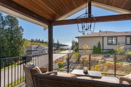 9336 Jorgensen Place, Halfmoon Bay, BC, Halfmoon bay — Single Family Residence for sale