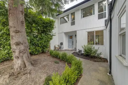 3024 Maplebrook Place, Coquitlam, BC, Coquitlam — Half Duplex for sale