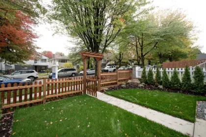 1 381 E 19th Avenue, Vancouver, BC, Vancouver — Half Duplex for sale