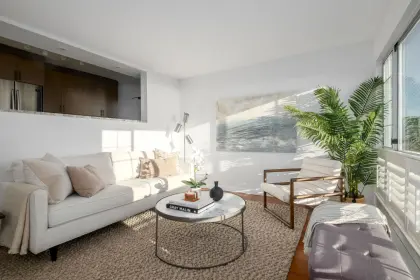202 2440 Haywood Avenue, West Vancouver, BC, West vancouver — Apartment/Condo for sale