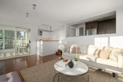 202 2440 Haywood Avenue, West Vancouver, BC, West vancouver — Apartment/Condo for sale