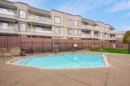 211 1870 E Southmere Crescent, Surrey, BC, Surrey — Apartment/Condo for sale