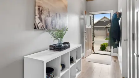 649 Schooner Place, Harrison Hot Springs, BC, Harrison hot springs — Single Family Residence for sale