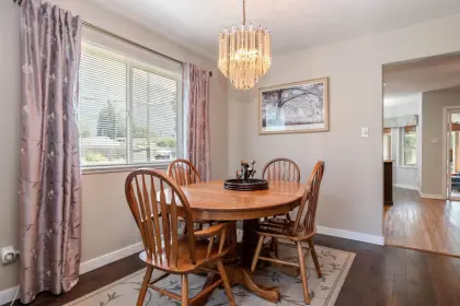 606 4th Avenue, Hope, BC, Hope — Single Family Residence for sale