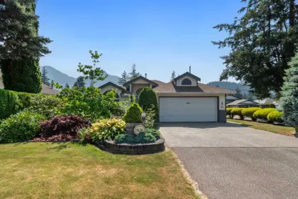 606 4th Avenue, Hope, BC, Hope — Single Family Residence for sale