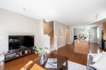 38 8385 Delsom Way, Delta, BC, Delta — Townhouse for sale
