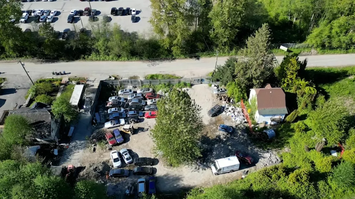 Dining Area Photo of 13858 117 Avenue, Surrey, BC
