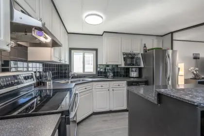 115 1840 160 Street, Surrey, BC, Surrey — Manufactured Home for sale
